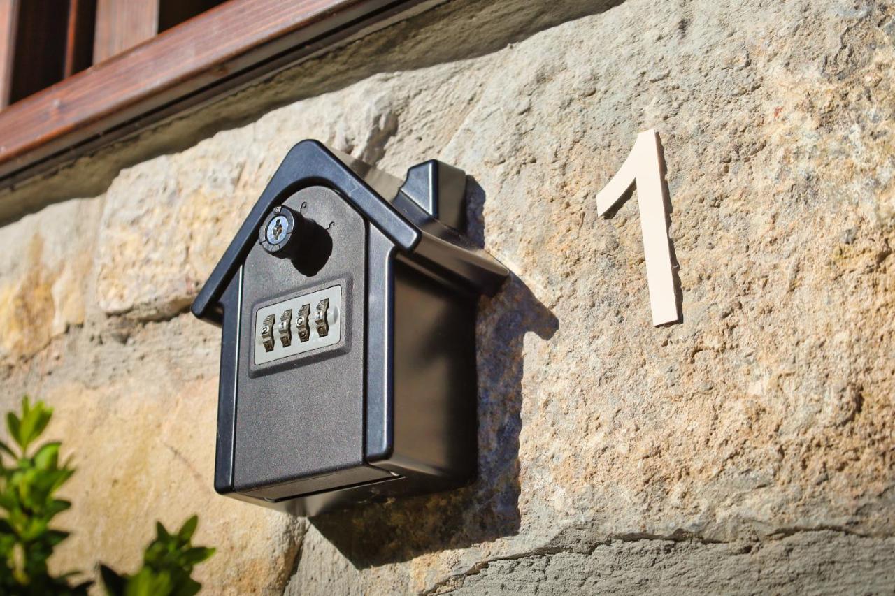 Finca La Caseria Apartamentos Onís Kültér fotó