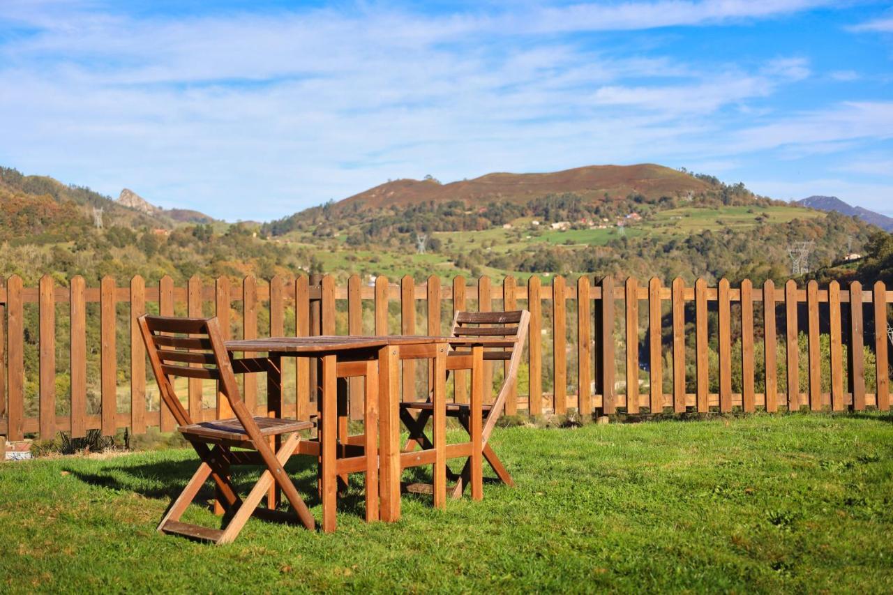 Finca La Caseria Apartamentos Onís Kültér fotó