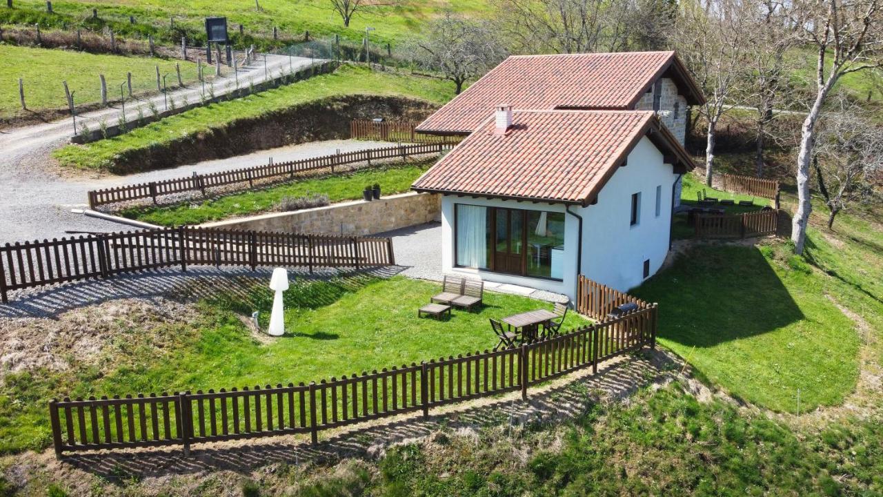 Finca La Caseria Apartamentos Onís Kültér fotó